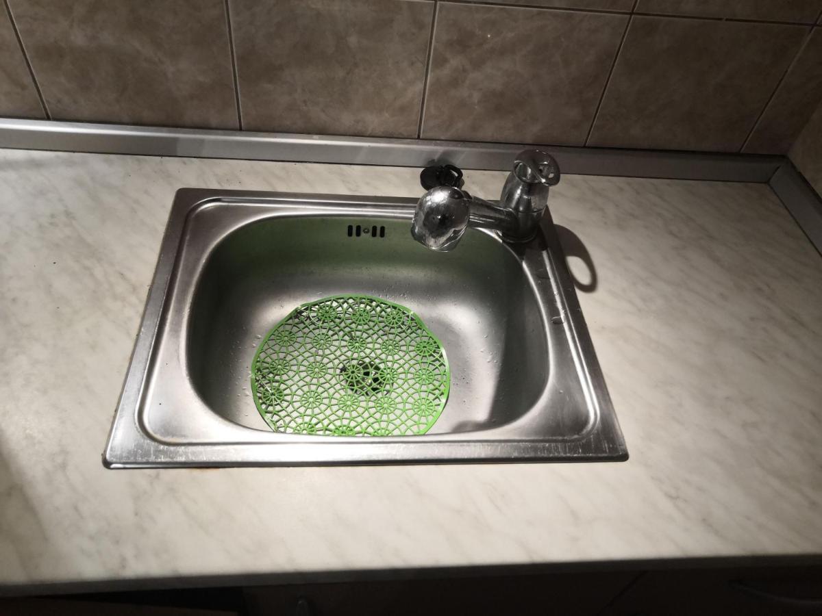 Economy Flat 18 Minutes From Vaclavske Namesti Prague Luaran gambar